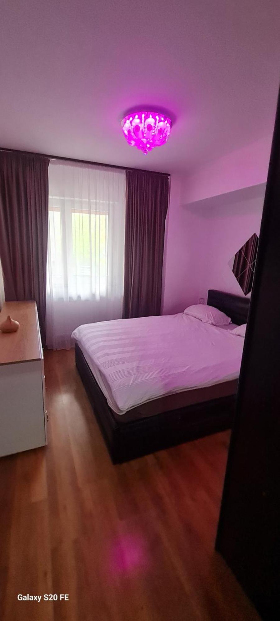 Apartament Regim Hotelier Elis Braszów Zewnętrze zdjęcie