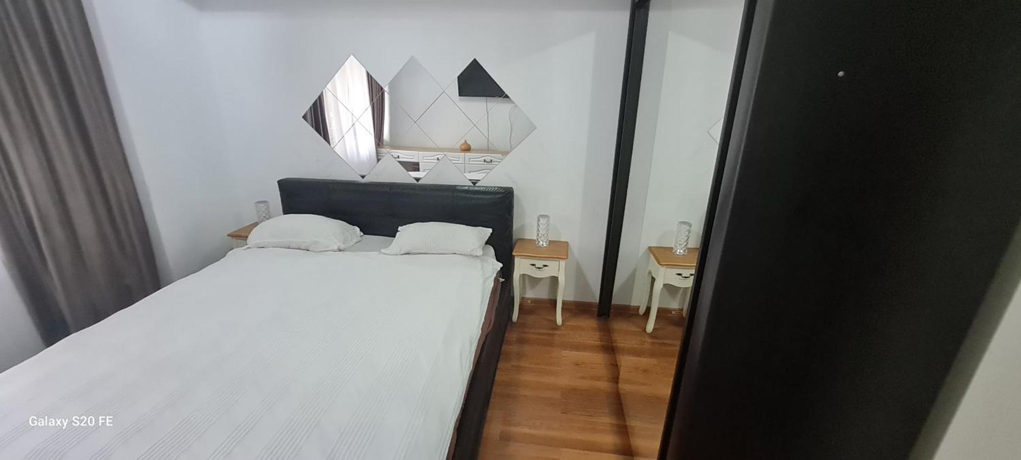 Apartament Regim Hotelier Elis Braszów Zewnętrze zdjęcie