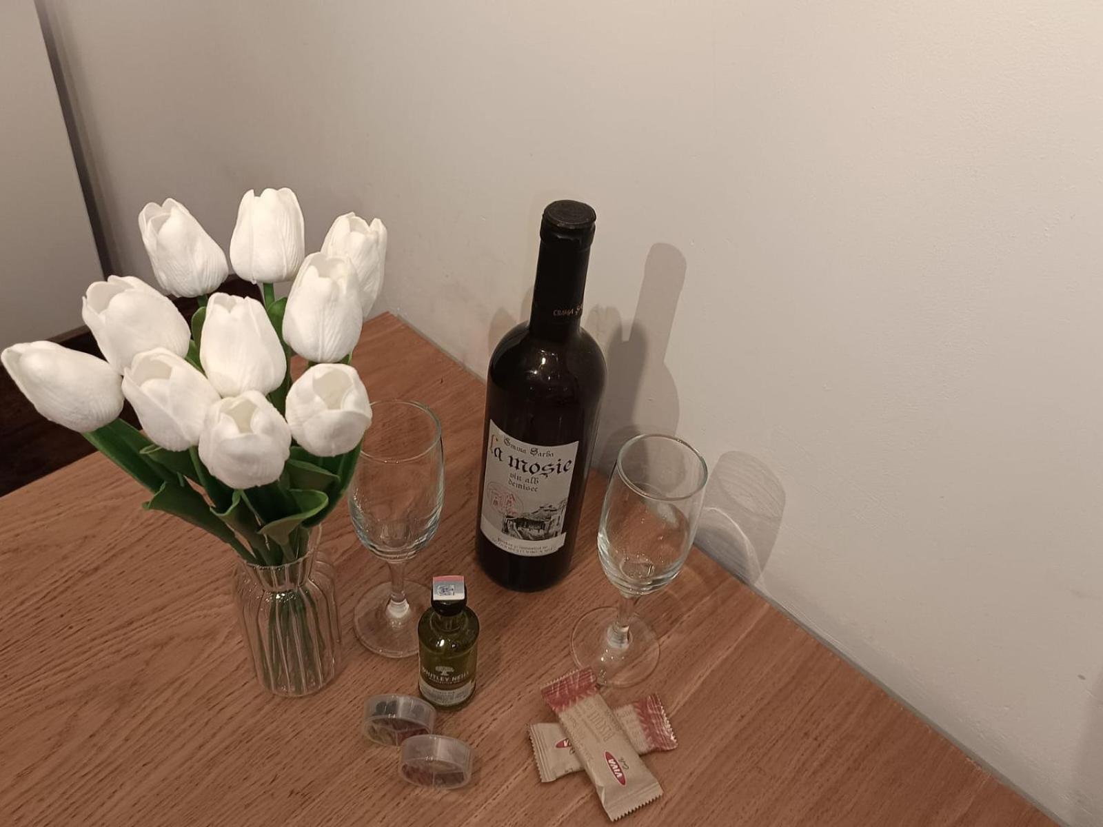 Apartament Regim Hotelier Elis Braszów Zewnętrze zdjęcie